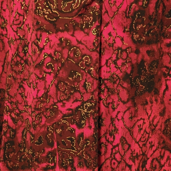 Studio 1940 ladies plus size red and black filigree pattern tunic - Picture 3 of 8